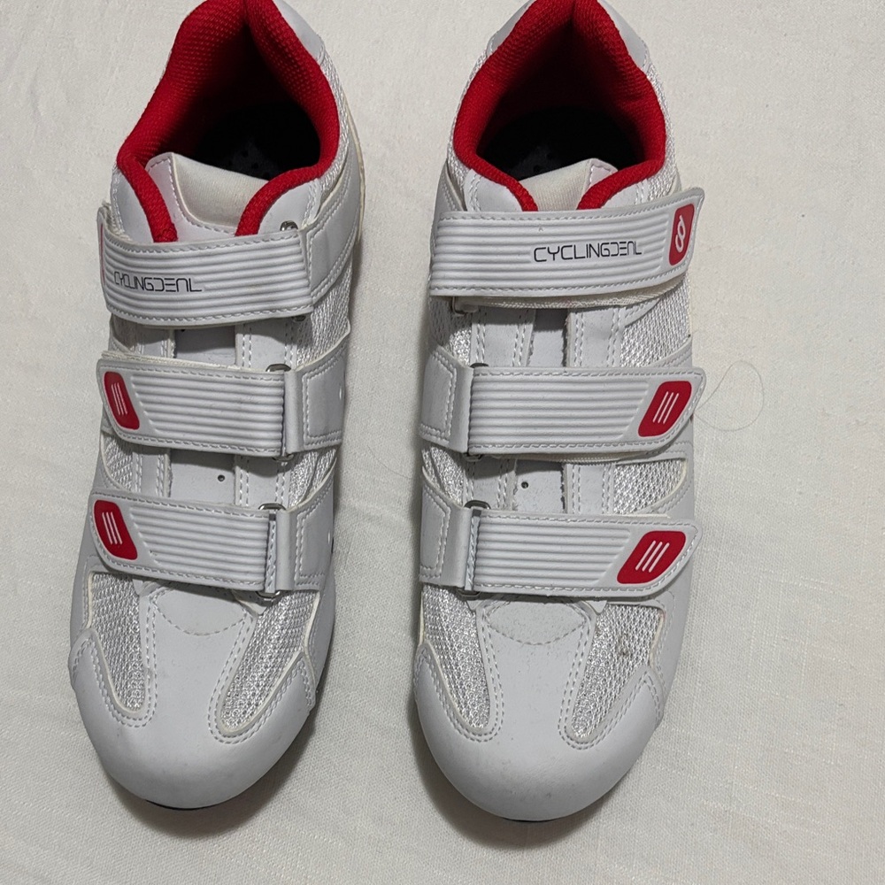 Mens Cycling Shoes - White and Red